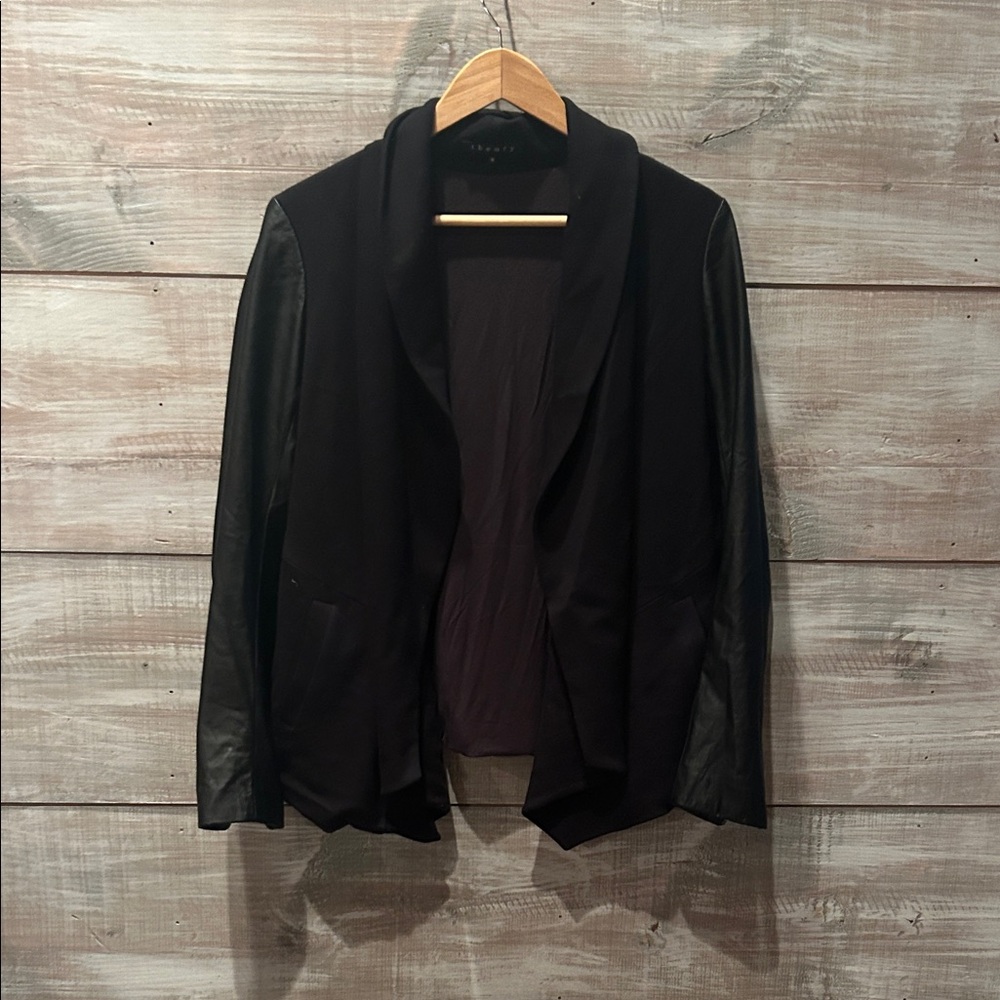 THEORY black open blazer/jacket with leather sleeves size M
